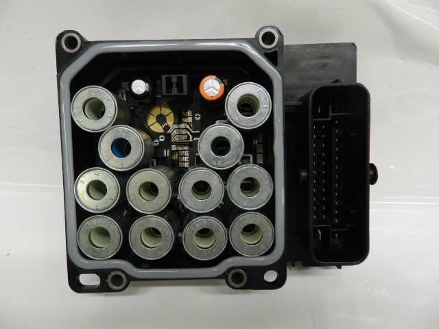 Peugeot 407 2004-2010 ABS elektronika 966200580,0265235273,0265950659  ABS EGYSÉGEK JAVÍTÁSÁT, FELÚJÍTÁSÁT VÁLLALJUK.