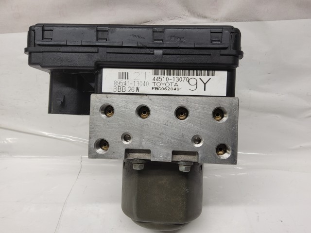 Toyota Corolla Verso 2004-2009 ABS 44510-13070,89541-13040