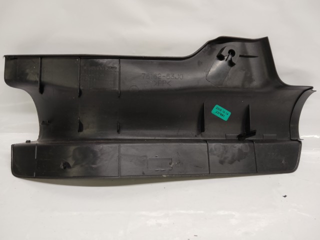 Suzuki Swift III. 2005-2010 Bal hátsó küszöb burkolat  76162-63J0