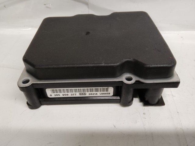 Renault Clio III. 2007-2014 Abs elektronika 0 265 950 377, 8200634106, 0 265 234 157