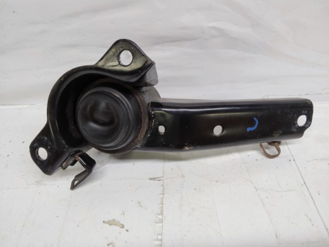 Suzuki Swift IV. 2010-2017 Motor Tartóbak Jobb