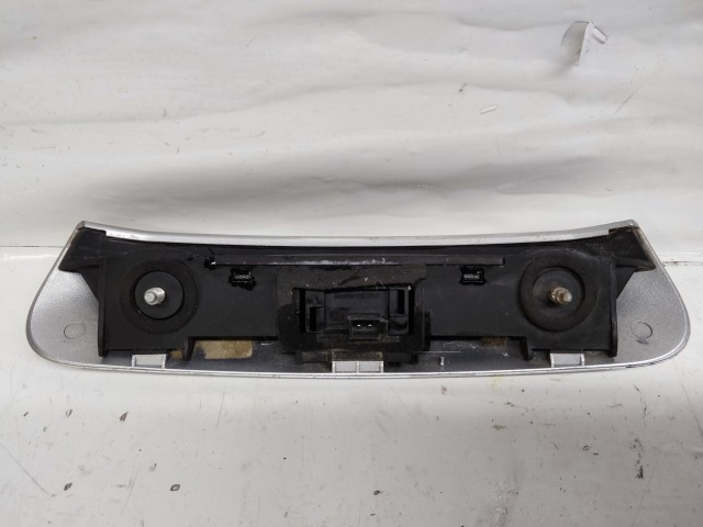 Opel Corsa D 2007-2014 Csomagtérajtó nyitó kapcsoló